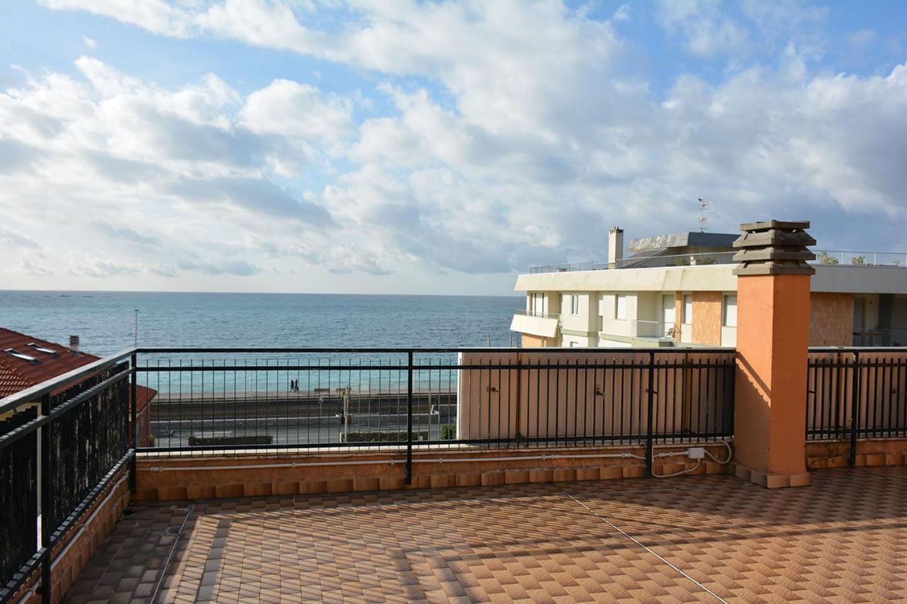 Hotel Valentino Lavagna Extérieur photo